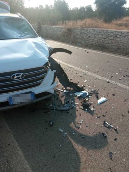 Galleria foto 'Moto contro un’auto sulla strada che collega Grumo Appula a Mellitto: muore centauro 25enne' - foto 2