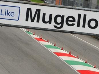 Galleria foto 'Incidente oggi al Mugello, muore pilota amatoriale' - foto 1