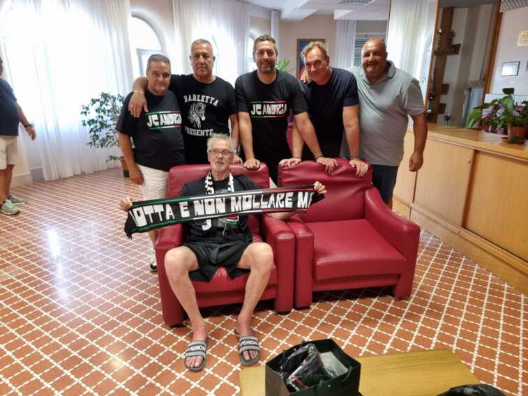 L’omaggio degli Juventus club di Andria e Barletta a Stefano Tacconi: «Lotta e non mollare mai»