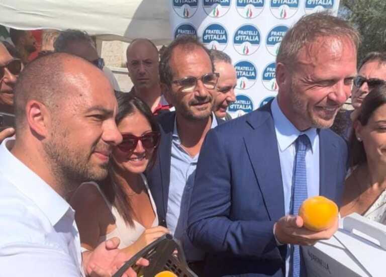 Bari, Lollobrigida incontra i militanti di Fratelli d’Italia: «Vacanze? La qualità si paga. Pronti alla lotta alla Xylella»