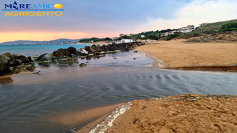 Galleria foto 'Mareamico: “Miscela maleodorante in mare”' - foto 1