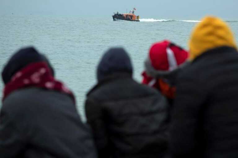 Migrante minore respinto a Brindisi, il Tribunale: «Illegittimo». Dovrà tornare in Italia