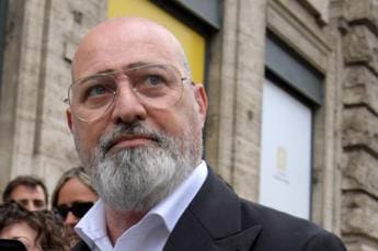 Galleria foto 'Migranti, Bonaccini: “E’ emergenza, si rischiano tendopoli in città”' - foto 1