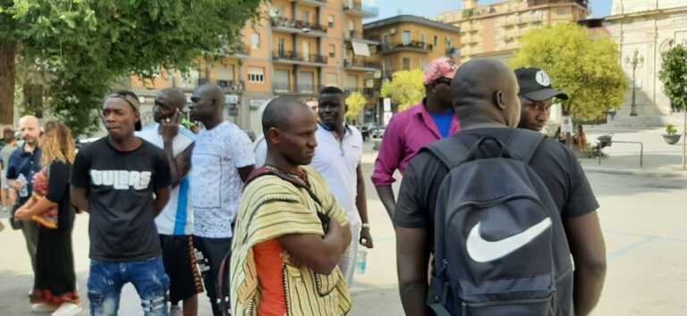 Borgo Mezzanone, vincono i migranti. Per fine agosto 120 moduli abitativi