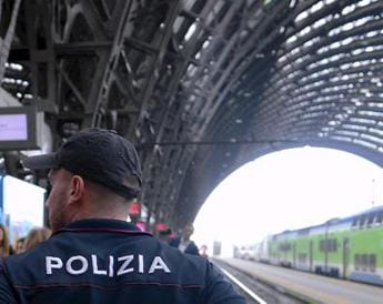 Galleria foto 'Milano, giovane travolto e ucciso da un treno nei pressi di Legnano' - foto 1