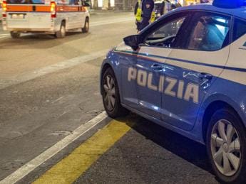 Galleria foto 'Milano, tenta di entrare in sede Sky: bloccato da guardie muore poco dopo' - foto 1