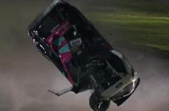 Galleria foto 'Nascar, incidente terribile a Daytona: pilota salvo – Video' - foto 1