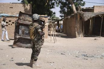 Galleria foto 'Niger, golpisti aperti a via diplomatica' - foto 1