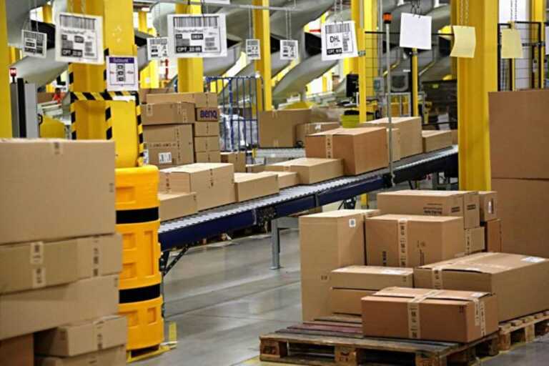 Galleria foto 'La Puglia piace anche su Amazon: vendite per 50 milioni di euro per oltre 1.700 pmi nel 2022' - foto 1