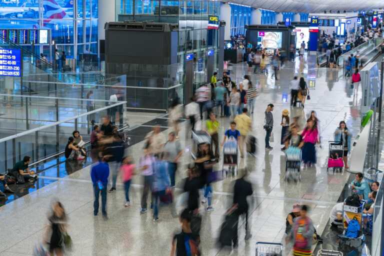 Sistema di controllo del traffico aereo in tilt: l’odissea di un gruppo di baresi bloccati in Belgio