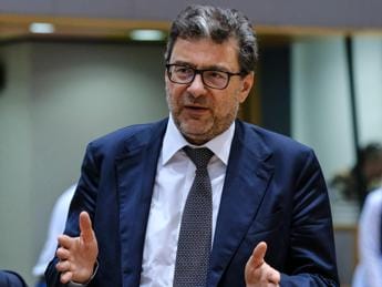 Galleria foto 'Pensioni, Giorgetti: “Nessuna riforma tiene con questa natalità”' - foto 1