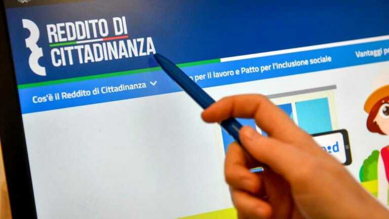 Tra Puglia e Basilicata in 9mila diranno addio al reddito di cittadinanza: è corsa per la presa in carico degli occupabili