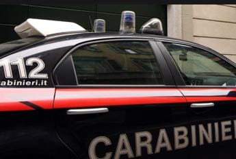 Galleria foto 'Roma, ruba vestiti in negozio: arrestata figlia ex Miss Italia' - foto 1