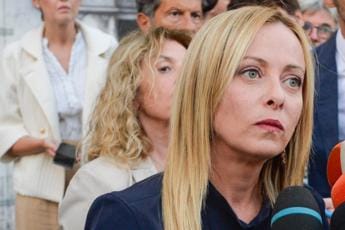 Galleria foto 'Stupro Caivano, minacce social a Meloni per stop reddito cittadinanza' - foto 1