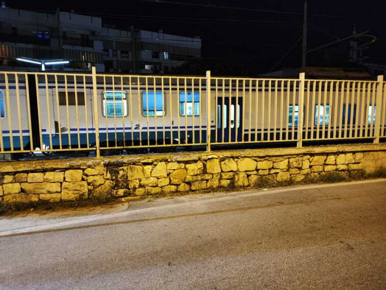 Bari, 23enne investito da un treno merci nella stazione di Palese: sospesa la circolazione ferroviaria