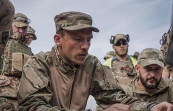 Ucraina-Russia, comandante battaglione Azov torna in guerra: le foto