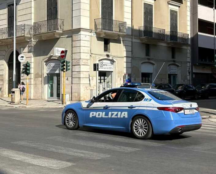 Truffe agli anziani, arrestato a Bari un giovane napoletano: si era fatto consegnare 4.800 euro da un 75enne