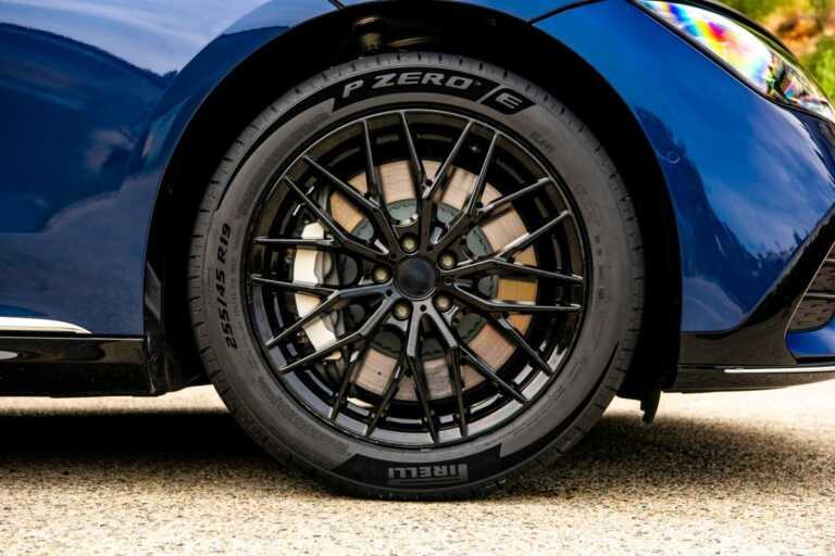 Pirelli, logo identifica pneumatici con almeno 50% materiali sostenibili