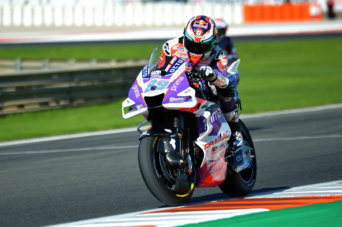 Martin vince la Sprint Race del Gp India, Bagnaia secondo