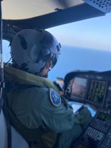 Galleria foto 'Colta da infarto su una nave da crociera al largo di Bari: 70enne salvata da un elicottero dell’Aeronautica – FOTO' - foto 2