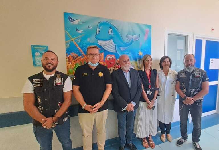 Galleria foto 'Capitan Delfino alla scoperta di Taras: arte e gioco per i bambini della Pediatria del Santissima Annunziata – FOTO' - foto 5