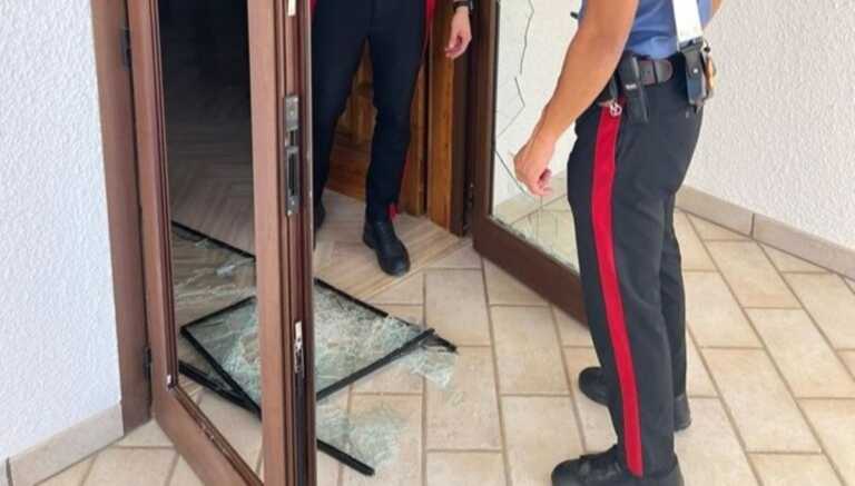 Tensione a Carovigno: 79enne si barrica in casa e minaccia di togliersi la vita. Salvato dai carabinieri