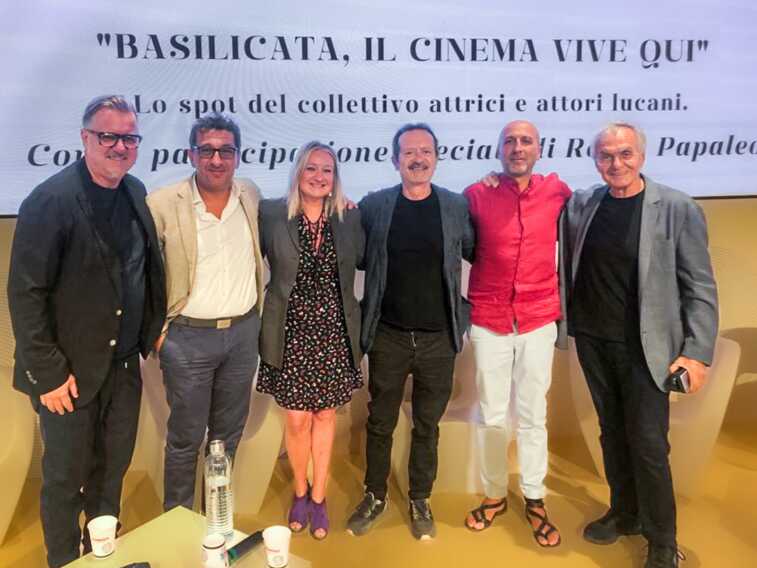 Galleria foto 'La Basilicata alla Mostra internazionale del cinema di Venezia: testimonial d’eccezione è Rocco Papaleo' - foto 1