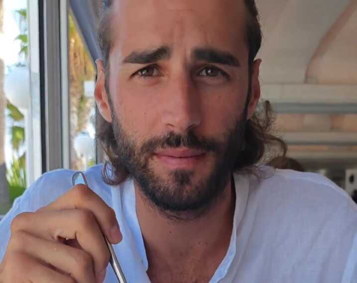 Gianmarco Tamberi in Puglia: relax tra Fasano, Monopoli e Polignano per il campione di atletica