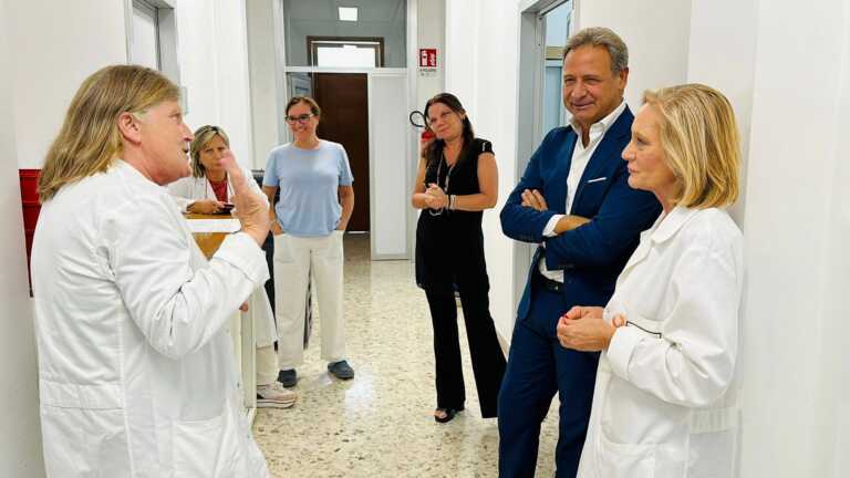 Galleria foto 'Lecce, «al cup dell’ex Fazzi servono spazi adeguati e più personale». L’ispezione di Pagliaro' - foto 2