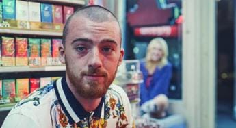 Angus Cloud, l’attore morto “per overdose accidentale”