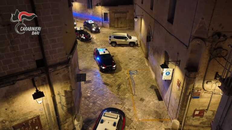 Bari, inflitte 53 condanne per mafia e droga: 20 anni al nipote del boss Capriati