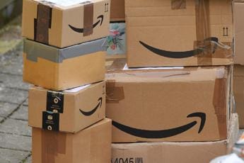 E-commerce, studio Ambrosetti-Amazon: “Per 100 euro se ne generano 248 in resto economia”