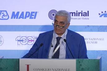 Edilizia, Perrini (ingegneri): “Testo unico sia approvato come legge e non come Dpr”