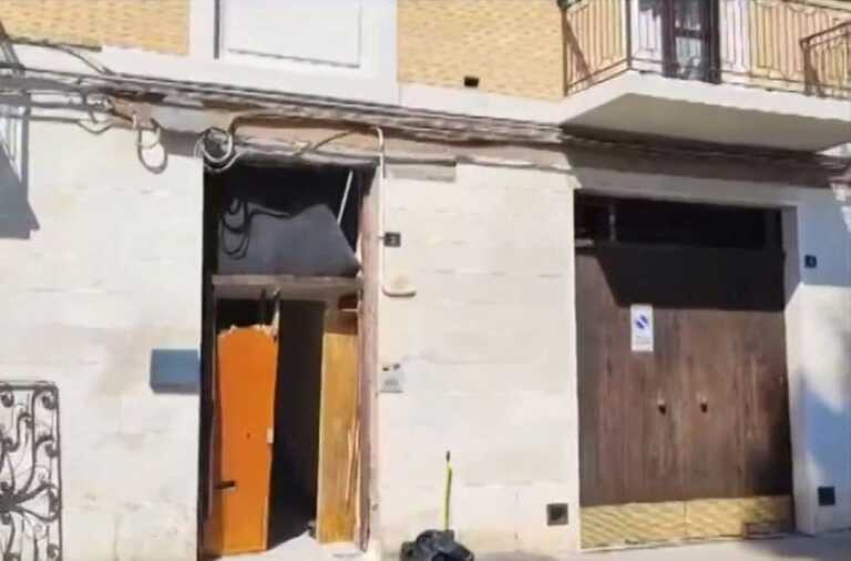 Lucera, ordigno esplode nella notte davanti a un palazzo: danni ma nessun ferito. Indagini in corso
