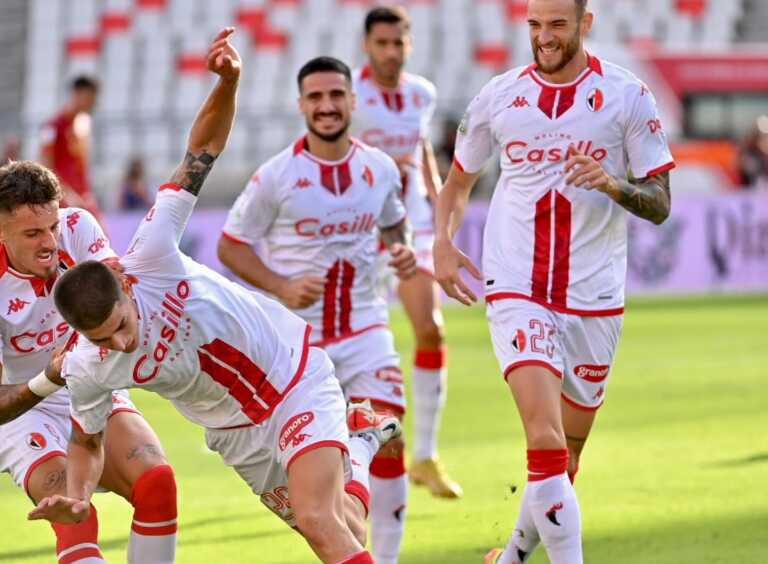 Koutsoupias tiene a galla il Bari: contro il Catanzaro arriva il quinto pareggio in sei partite
