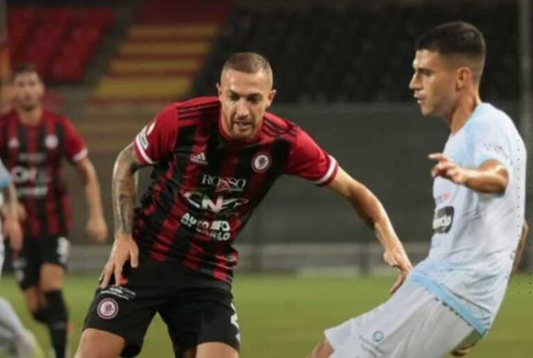 Derby avaro di emozioni: tra Foggia e Virtus Francavilla finisce a reti inviolate