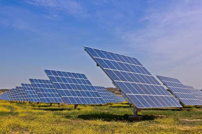 Fotovoltaico, Bari e Puglia al top per impianti e produzione. Il capoluogo primo tra le città con più pannelli