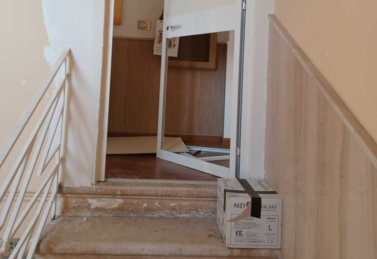 Si introducono nella sede di Trani soccorso e fanno razzia di materiali: rubati anche i defibrillatori