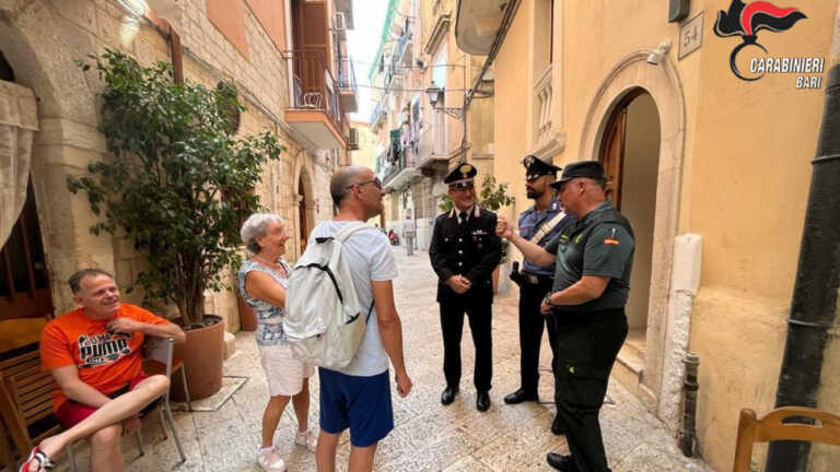 Assistenza ai turisti, pattugliamenti congiunti dei Carabinieri con la Guardia civil spagnola a Bari e provincia