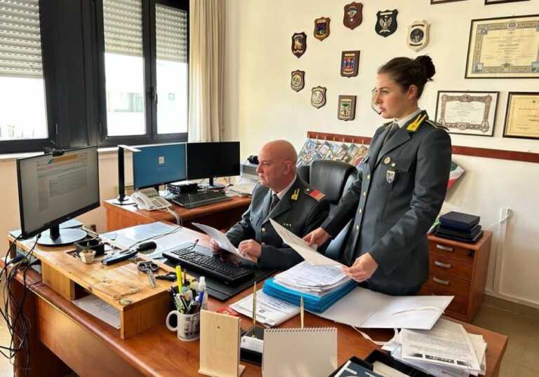 Percezione indebita del Reddito di cittadinanza: frode da 2,2 milioni di euro nel Salento, 300 denunciati