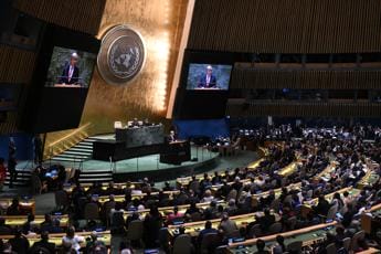 Guterres: “Democrazia in pericolo, autoritarismo avanza”