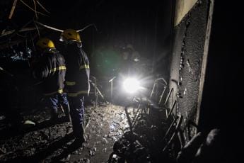 Iraq, incendio durante festa di matrimonio: almeno 100 morti