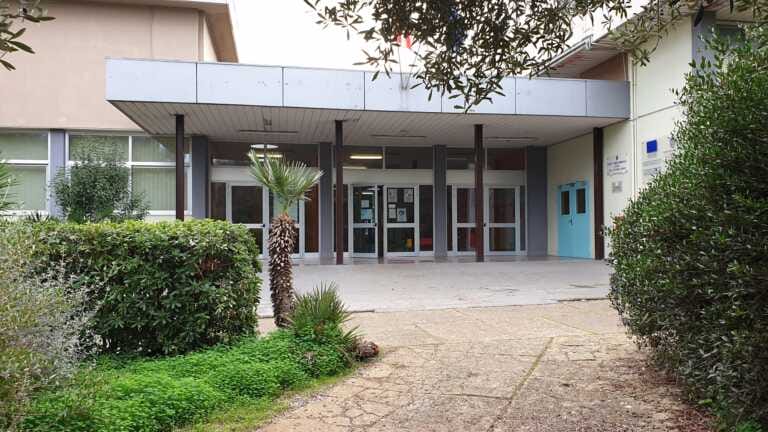 Bari, entra a scuola e aggredisce l’ex fidanzata: nei guai il nipote 20enne del boss Eugenio Palermiti