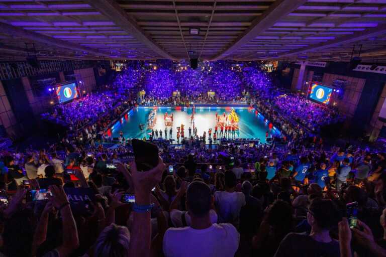 Volley, sale l’entusiasmo per la Nazionale di De Giorgi: un milione davanti alla tv per la partita giocata a Bari