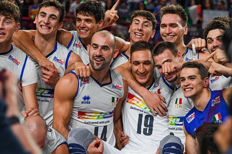 Bari spinge l’ItalVolley: Olanda ko in un PalaFlorio gremito. Gli uomini di De Giorgi conquistano la semifinale
