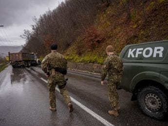 Kosovo, attacchi contro la polizia: “Bande organizzate dalla Serbia”