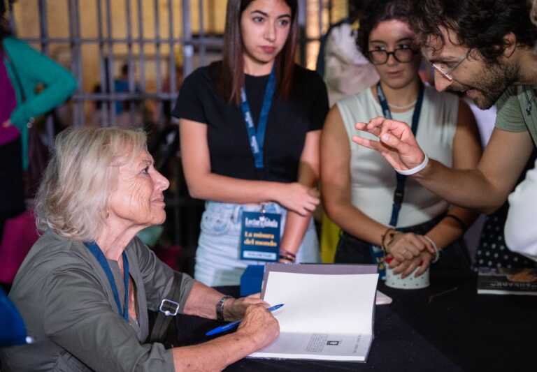 Conversano: giornalisti, scrittori, esperti e accademici a confronto su politica e scienza a Lectorinfabula