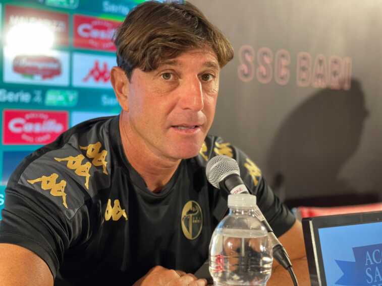 Michele Mignani rescinde il contratto con il Bari: l’ex tecnico biancorosso allenerà il Palermo