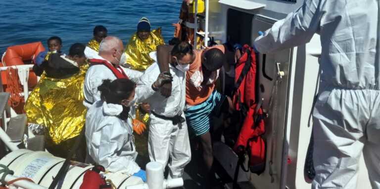 Assistenza sanitaria ai migranti a Lampedusa: encomio del ministero della Salute per l’UniBa