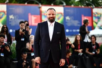 Mostra Cinema Venezia, con Leone d’oro a ‘Poor Things’ trionfa horror socio-politico